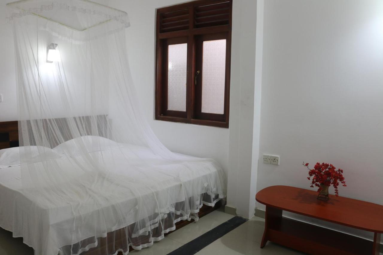 A.V.N Homestay Unawatuna Luaran gambar