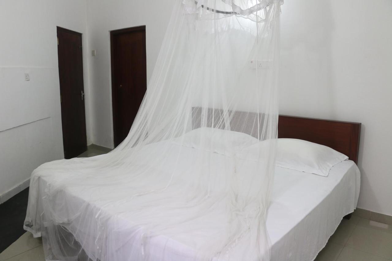 A.V.N Homestay Unawatuna Luaran gambar